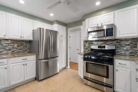 26 Crest Rd, Framingham, MA 01702 photo 17