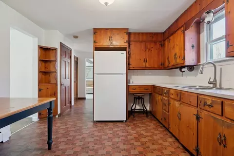 Kitchen - 91 Forest, Salisbury, MA 01952 photo 1 of 2