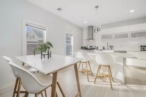108-110 Trenton St #2, Boston, MA 02128