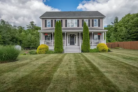 18 Patriot Ln, Rutland, MA 01543