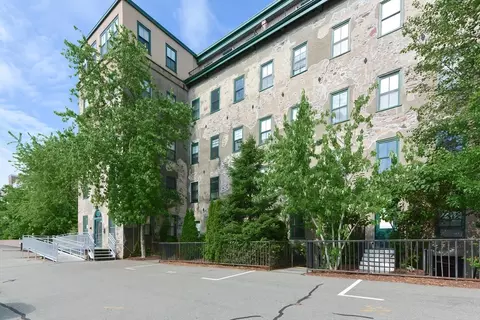 426 Mount Hope #513, North Attleboro, MA 02760