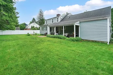 Exterior - 38 Fallston St, Springfield, MA 01119 photo 10 of 10