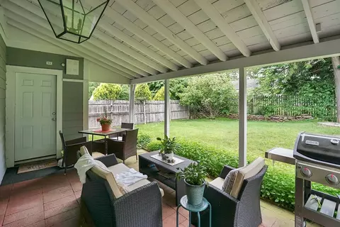 Exterior - 38 Fallston St, Springfield, MA 01119 photo 5 of 10