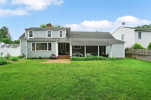 Exterior - 38 Fallston St, Springfield, MA 01119 photo 3 of 10