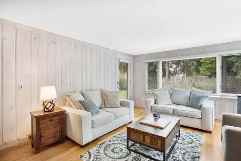 Living - 38 Fallston St, Springfield, MA 01119 photo 4 of 6