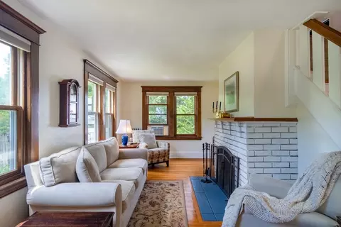 160 Abbott St, Springfield, MA 01118 photo 4