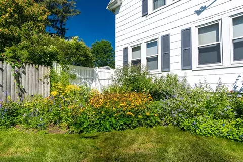 160 Abbott St, Springfield, MA 01118 photo 28