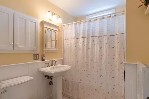 160 Abbott St, Springfield, MA 01118 photo 19