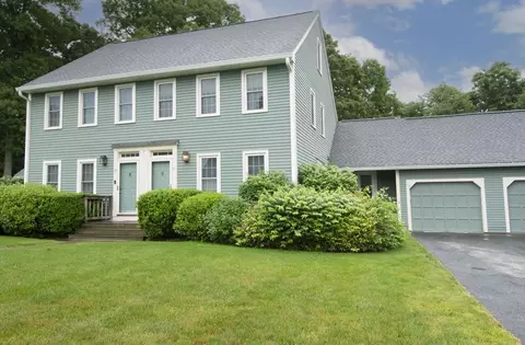 31 Brookdale Cir #31, Shrewsbury, MA 01545