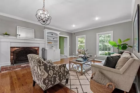 Living - 9 Wingate Ln, Acton, MA 01720 photo 3 of 7