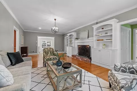Living - 9 Wingate Ln, Acton, MA 01720 photo 4 of 7