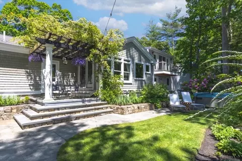 25 Howland Ln, Hingham, MA 02043 photo 6