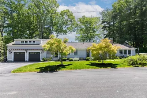 25 Howland Ln, Hingham, MA 02043
