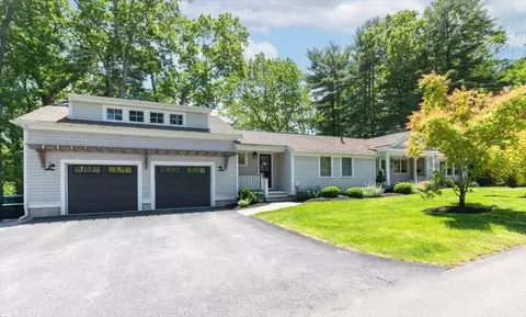 25 Howland Ln, Hingham, MA 02043 photo 2