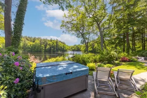 25 Howland Ln, Hingham, MA 02043 photo 5