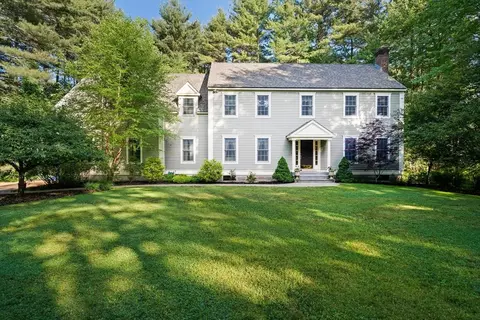 155 Pine St, Medfield, MA 02052