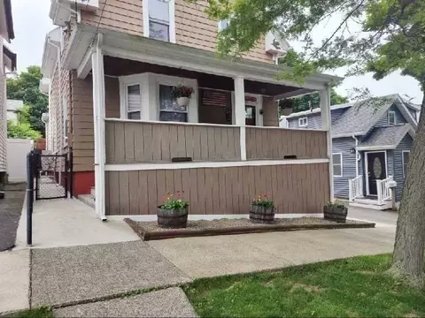 12 Union Pl, Lynn, MA 01902