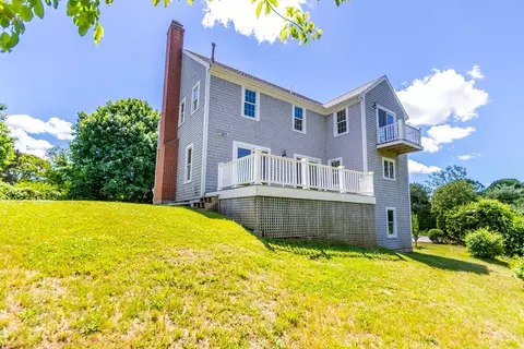 49 Maple St, Barnstable, MA 02668 photo 3