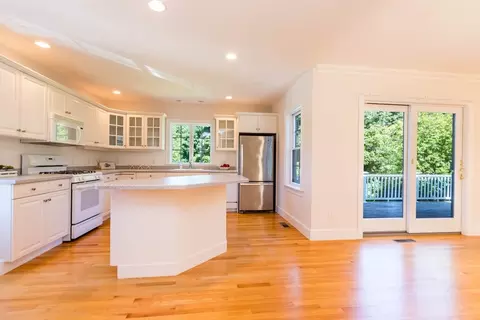 49 Maple St, Barnstable, MA 02668 photo 12