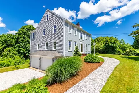 49 Maple St, Barnstable, MA 02668