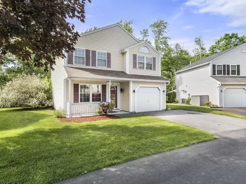 76 Juniper Ln #76, Tewksbury, MA 01876