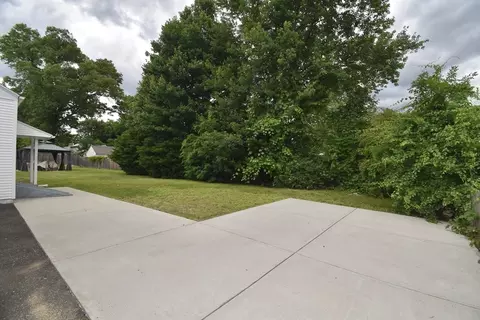 Exterior - 17 Old Brook Rd, Springfield, MA 01118 photo 3 of 6