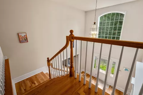 Entry Way - 1 Spring Valley Rd, Worcester, MA 01609 photo 3 of 3