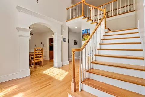 Entry Way - 1 Spring Valley Rd, Worcester, MA 01609 photo 1 of 3