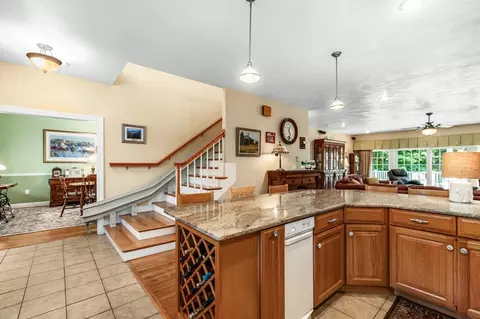 6 Riggs Point Rd, Gloucester, MA 01930 photo 7