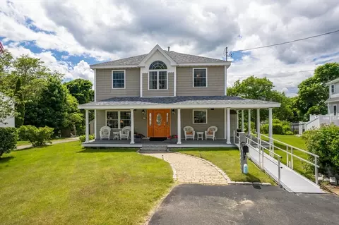 6 Riggs Point Rd, Gloucester, MA 01930 photo 2