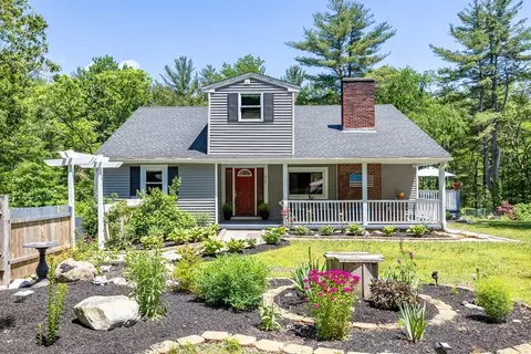 917 Main St, Bolton, MA 01740
