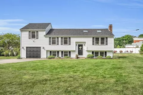 254 Mason Rd, Northbridge, MA 01588