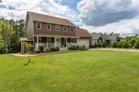 48 Oakland St, Westport, MA 02790