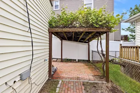 7 R St, Hull, MA 02045 photo 32
