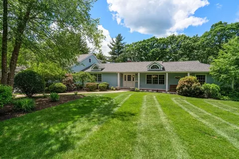 143 Country Ln, Westwood, MA 02090