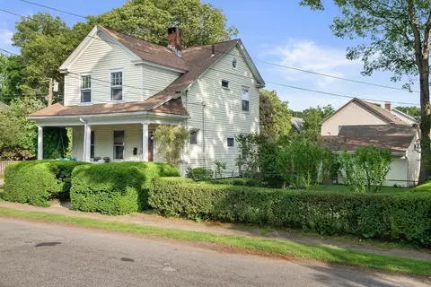 Exterior - 51 Warren Ave, Milton, MA 02186 photo 5 of 12