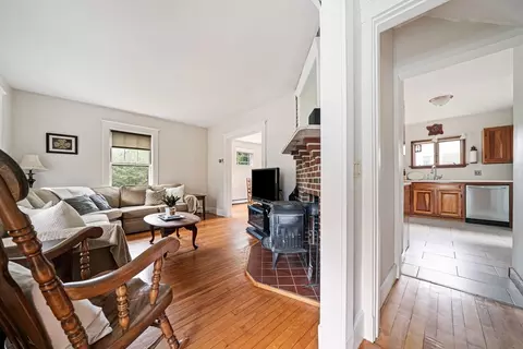Entry Way - 51 Warren Ave, Milton, MA 02186 photo 1 of 3