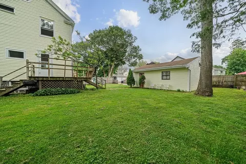 Exterior - 51 Warren Ave, Milton, MA 02186 photo 9 of 12