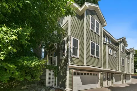 46 Craigie #C, Somerville, MA 02143
