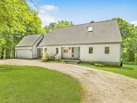 61 Meetinghouse Ln, Boxborough, MA 01719