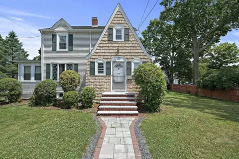 16 Washington St, Braintree, MA 02184