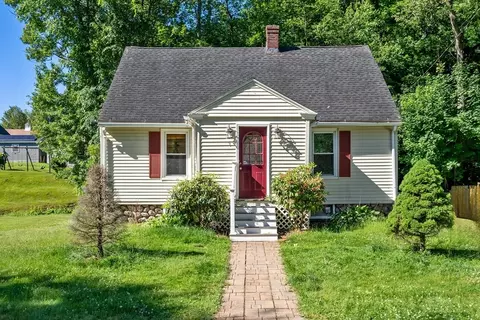 9 Brook Rd, Auburn, MA 01501