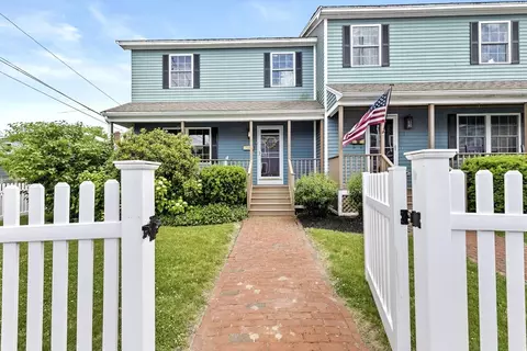 1 Cousins St #1, Salem, MA 01970