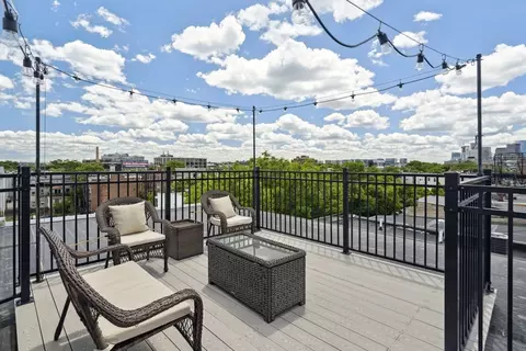 186-188 Paris St #7, Boston, MA 02128