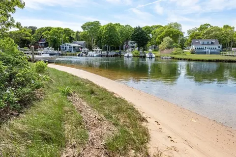 305 Monomoscoy Rd, Mashpee, MA 02649 photo 35