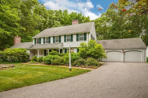 28 Highland Cir, Wayland, MA 01778
