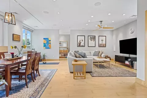 10 Ingalls Ct #6, Melrose, MA 02176