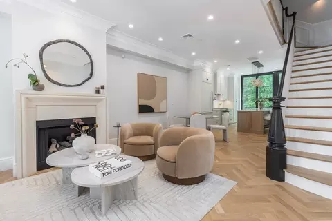 48 Montgomery St, Boston, MA 02116
