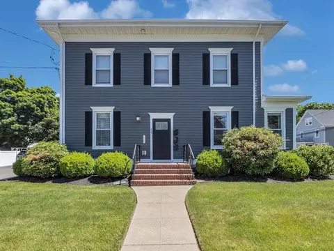 29 Albano St #1R, Boston, MA 02131