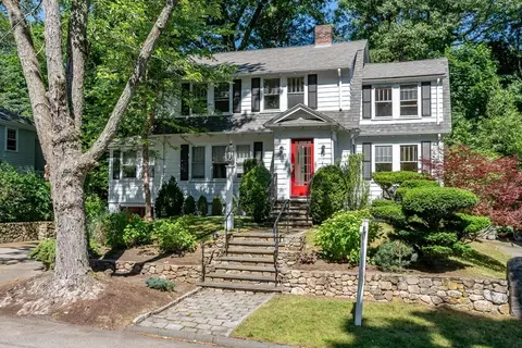 38 Riverdale Rd, Wellesley, MA 02481